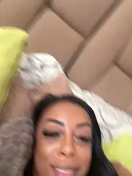 Snapshot of Amber_Parker chatting on 02-12-25, 08:40 Amber Parker online show from 02-12-25, 08:40