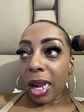 Snapshot of Amber_Parker chatting on 03-14-25, 01:37 Amber Parker online show from 03-14-25, 01:37