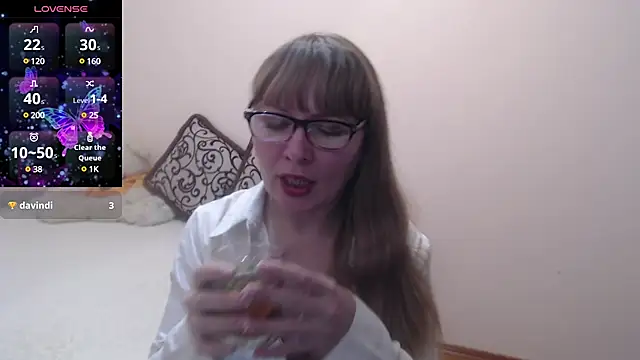 Snapshot of MargotLot chatting on 12-03-24, 07:32 MargotLot online show from 12-03-24, 07:32