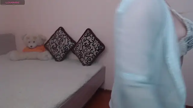 Snapshot of MargotLot chatting on 01-25-25, 07:28 MargotLot online show from 01-25-25, 07:28