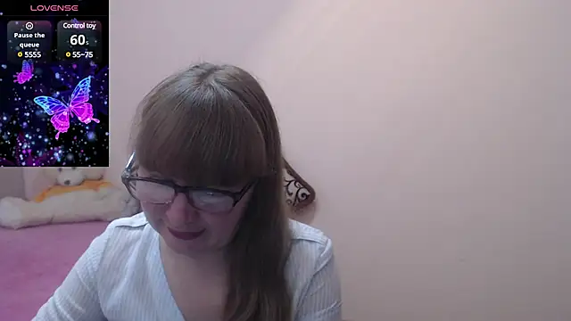 Snapshot of MargotLot chatting on 03-19-25, 04:57 MargotLot online show from 03-19-25, 04:57
