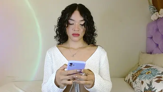 Snapshot of kiarablue chatting on 06-23-26, 12:52 kiarablue online show from 06-23-26, 12:52