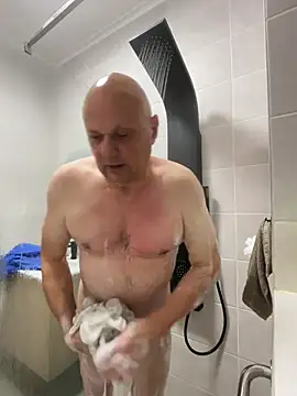 Snapshot of DaddyCumBumZA chatting on 12-13-24, 06:27 DaddyCumBumZA online show from 12-13-24, 06:27