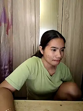 Snapshot of Kissy07 chatting on 02-03-25, 12:14 Kissy07 online show from 02-03-25, 12:14