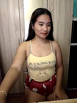 Snapshot of Kissy07 chatting on 02-05-25, 09:46 Kissy07 online show from 02-05-25, 09:46