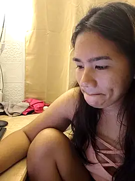 Snapshot of Kissy07 chatting on 02-26-25, 11:37 Kissy07 online show from 02-26-25, 11:37