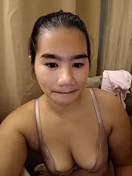 Snapshot of Kissy07 chatting on 02-16-26, 10:50 Kissy07 online show from 02-16-26, 10:50