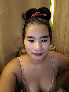 Snapshot of Kissy07 chatting on 02-18-26, 01:45 Kissy07 online show from 02-18-26, 01:45