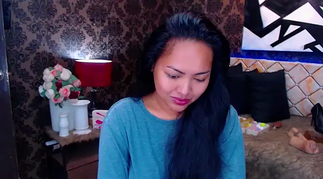 Snapshot of HugeCock_Savanna chatting on 02-21-25, 03:45 HugeCock Savanna online show from 02-21-25, 03:45