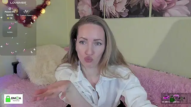 Queenymel online show from 01-09-25, 03:44