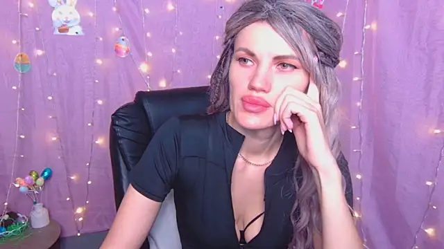 MilaLoona online show from 04-10-26, 06:07