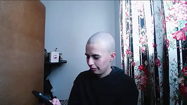 Snapshot of Cocain_Atenea chatting on 11-19-25, 07:14 Cocain Atenea online show from 11-19-25, 07:14