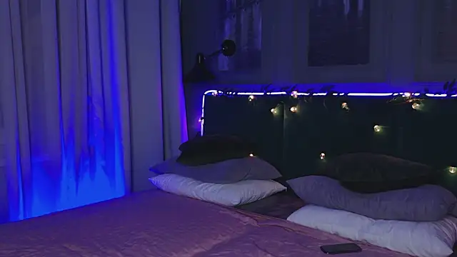 Snapshot of So_audrey chatting on 12-20-24, 05:47 So audrey online show from 12-20-24, 05:47