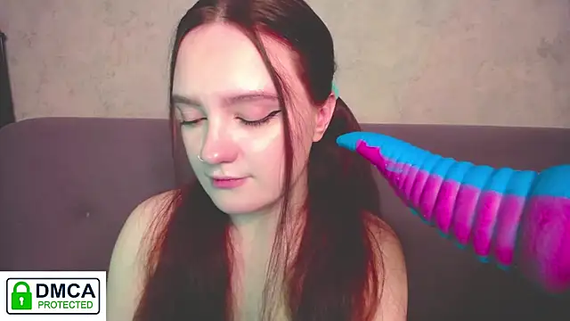 Snapshot of Alyssa___Scarlet chatting on 11-24-25, 02:33 Alyssa Scarlet online show from 11-24-25, 02:33