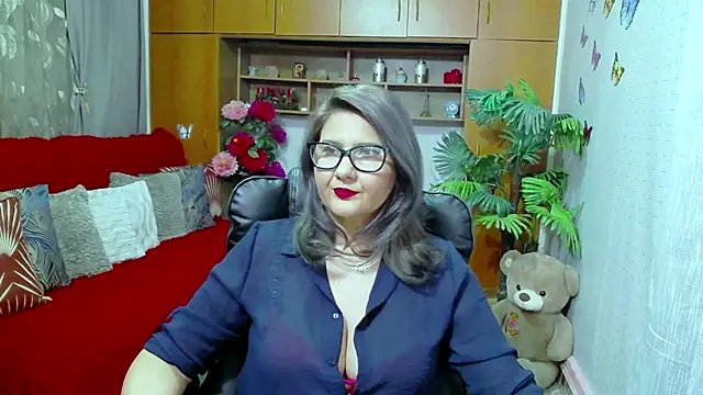 LucilleFenlys online show from 12-05-24, 09:17