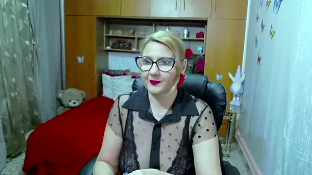 LucilleFenlys online show from 01-17-25, 09:39