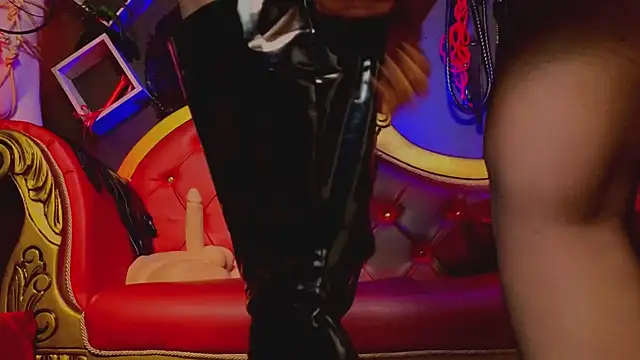 PerlaDivaio online show from 01-20-25, 01:42