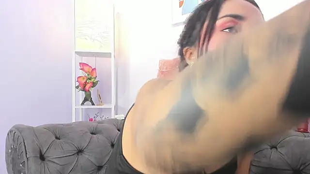 miss soffi  online show from 12-05-24, 03:17