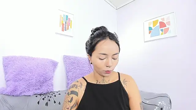 miss soffi  online show from 10-14-25, 12:28