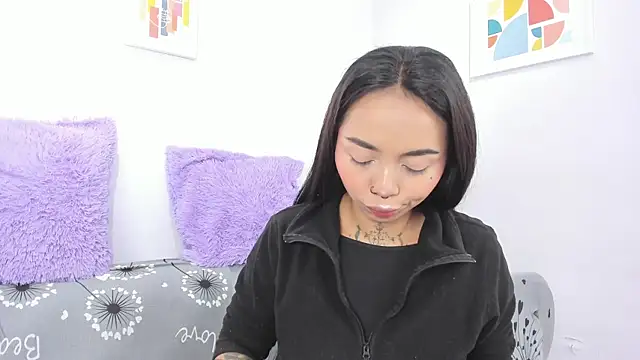 miss soffi  online show from 10-16-25, 12:28