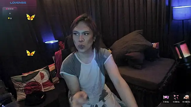 Snapshot of Dominant_Queen_Marites chatting on 06-22-26, 09:45 Dominant Queen Marites online show from 06-22-26, 09:45