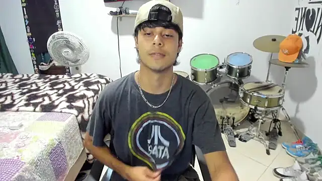 Zack falcon online show from 11-11-25, 04:34