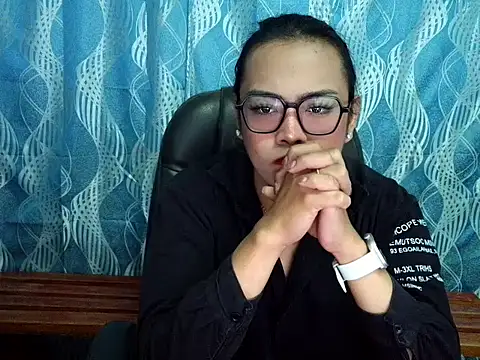 Your PrettyGirlxxx online show from 09-16-25, 12:00