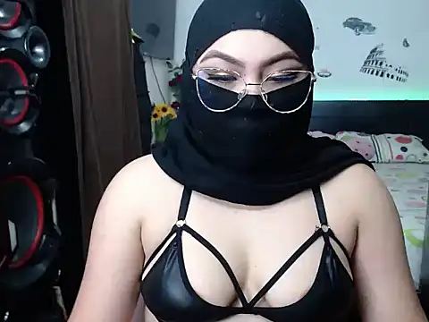 Snapshot of Hana___ chatting on 01-22-25, 08:28 Hana online show from 01-22-25, 08:28