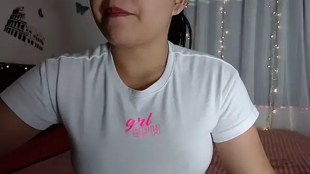 Snapshot of Hana___ chatting on 12-04-25, 08:50 Hana online show from 12-04-25, 08:50