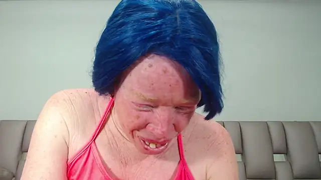 Kittywhiteass online show from 09-29-25, 12:49