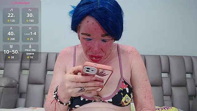 Kittywhiteass online show from 10-25-25, 04:31