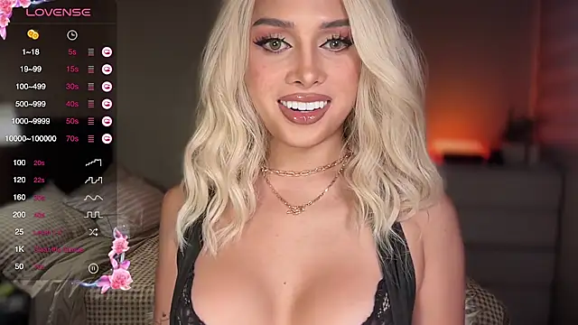 Snapshot of Judi_Abas chatting on 10-28-25, 12:47 Judi Abas online show from 10-28-25, 12:47