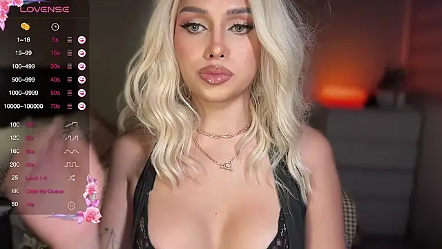 Snapshot of Judi_Abas chatting on 10-29-25, 12:57 Judi Abas online show from 10-29-25, 12:57