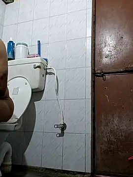 Snapshot of Desi_Rider_Aadi chatting on 10-18-25, 03:42 Desi Rider Aadi online show from 10-18-25, 03:42