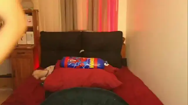 Snapshot of Horny_Sassy chatting on 11-16-25, 12:05 Horny Sassy online show from 11-16-25, 12:05