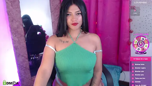 Snapshot of Julia_7 chatting on 01-14-25, 03:01 Julia 7 online show from 01-14-25, 03:01