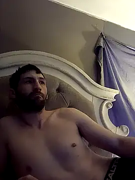 Snapshot of lewis7869 chatting on 02-11-26, 03:28 lewis7869 online show from 02-11-26, 03:28