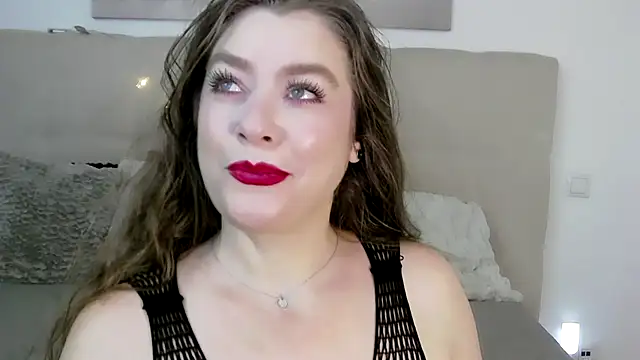 Snapshot of PetersEmily chatting on 12-11-24, 07:25 PetersEmily online show from 12-11-24, 07:25