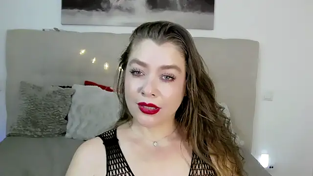 Snapshot of PetersEmily chatting on 12-12-24, 01:06 PetersEmily online show from 12-12-24, 01:06