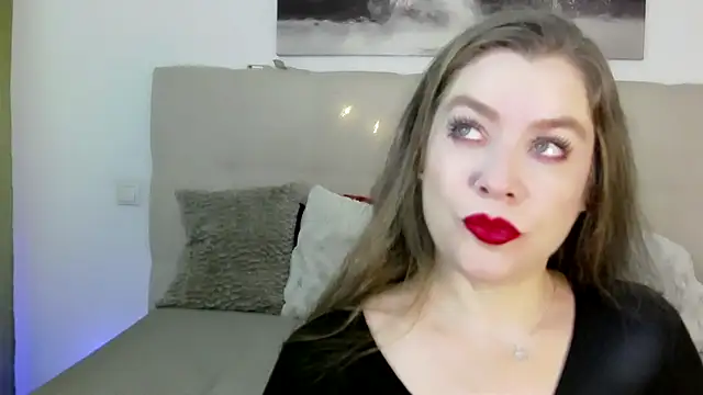 Snapshot of PetersEmily chatting on 12-12-24, 09:37 PetersEmily online show from 12-12-24, 09:37