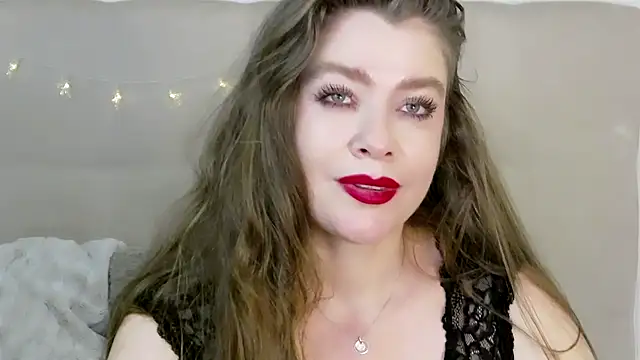 Snapshot of PetersEmily chatting on 01-27-25, 12:12 PetersEmily online show from 01-27-25, 12:12