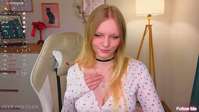 Snapshot of evangel1ne chatting on 02-05-26, 09:08 evangel1ne online show from 02-05-26, 09:08