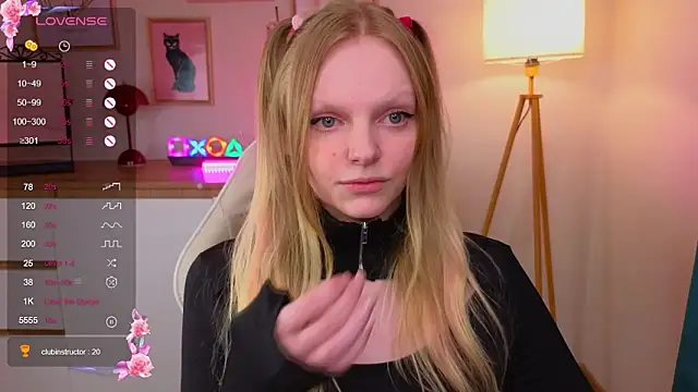 Snapshot of evangel1ne chatting on 02-23-26, 09:23 evangel1ne online show from 02-23-26, 09:23