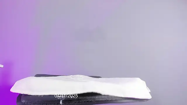 Snapshot of Coral_Princex chatting on 11-04-25, 07:46 Coral Princex online show from 11-04-25, 07:46