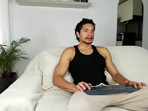 Snapshot of Robyn_Miller chatting on 10-22-25, 05:45 Robyn Miller online show from 10-22-25, 05:45