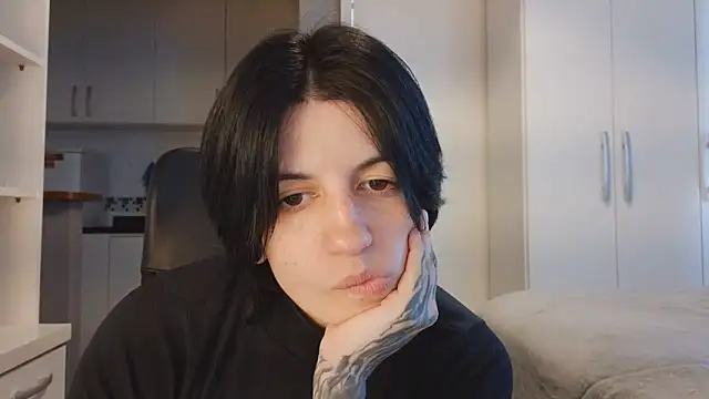 Snapshot of kyslrana chatting on 06-16-26, 05:48 kyslrana online show from 06-16-26, 05:48