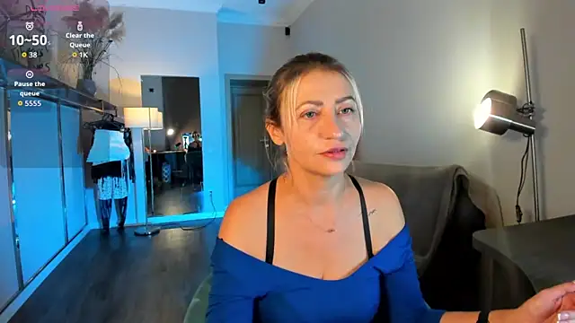 ZoeGrant online show from 11-23-25, 07:35