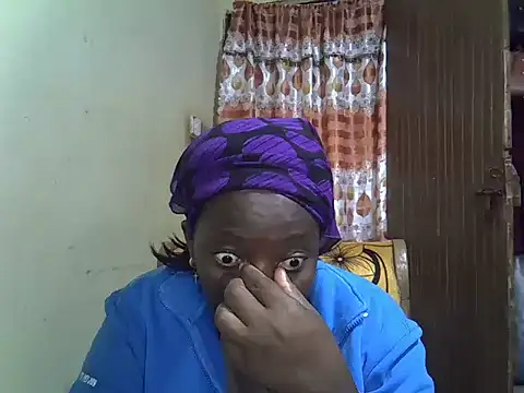 Ebonyceline online show from 10-31-25, 04:57