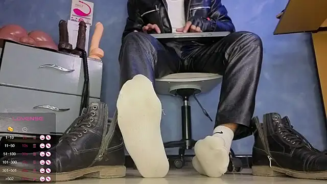 TomLover 12 online show from 03-29-26, 02:22