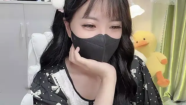 Snapshot of Mya_Lee chatting on 02-01-25, 05:37 Mya Lee online show from 02-01-25, 05:37